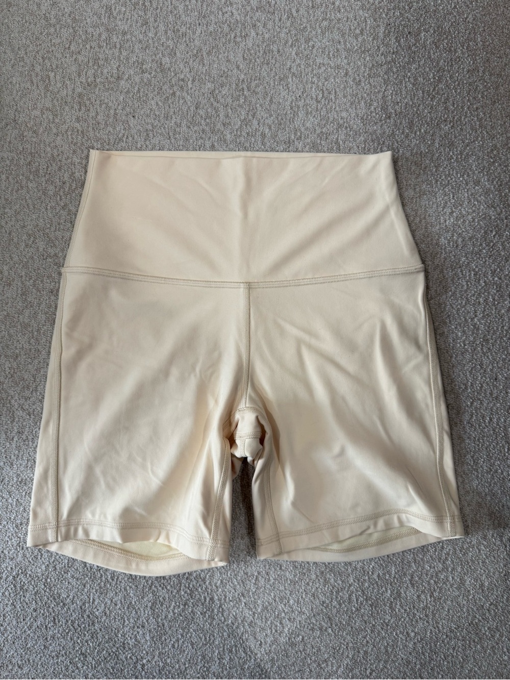 lululemon athletica High-Waist Butter Cream Athletic Bike Shorts - size 6